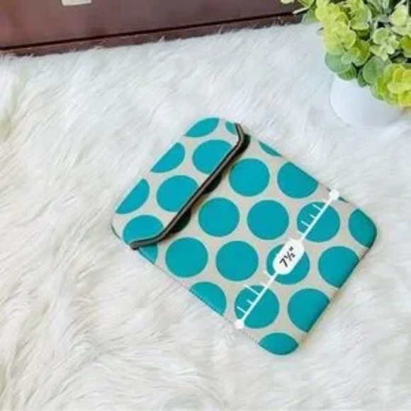 Thirty-One Tote-A-Tablet Teal Polka Dot Tablet Sleeve - Picture 9 of 11